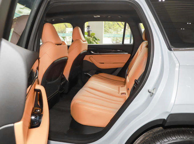 وصلة في سيارة SUV الهجينة سيارة خارج الطريق سيارات البنزين 8
