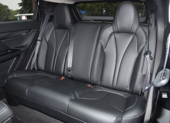 Xpeng G3 SUV سيارة كهربائية ذات 5 مقاعد ذات عجلات مزدوجة 4 × 2 بيضاء برتقالية 8