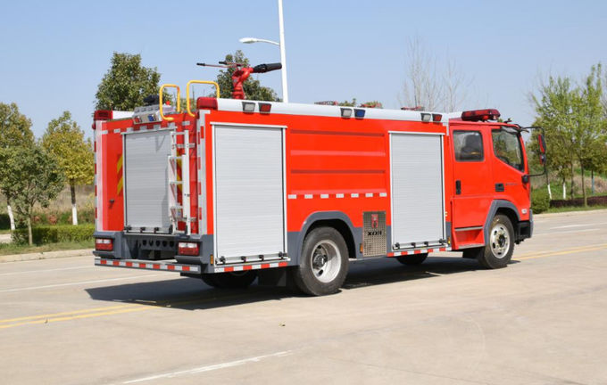 RWD 2WD 6 × 2 شاحنات إنقاذ الحرائق فوتون خزان المياه شاحنة إطفاء الديزل 2