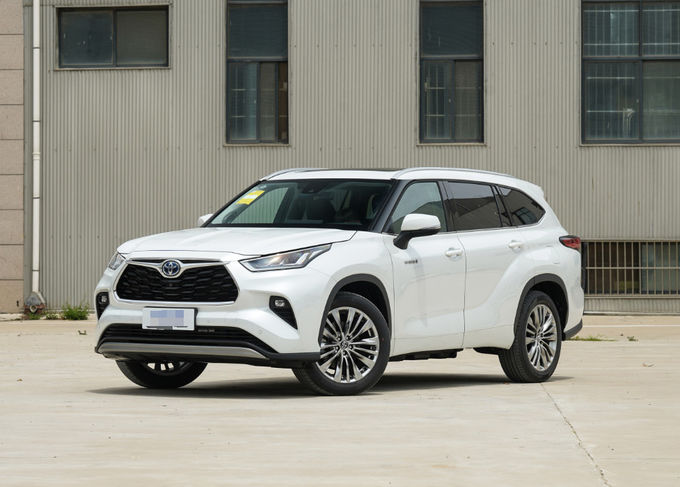 تويوتا هايلاندر SUV سيارات تعمل بالبنزين 7 مقاعد هايلاندر SUV 2
