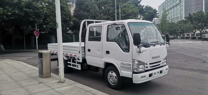 شاحنة شحن إسوزو مزدوجة الصف 5 مقاعد 2WD محرك خلفي 4 × 2 ناقل نقل ديزل يدوي 1